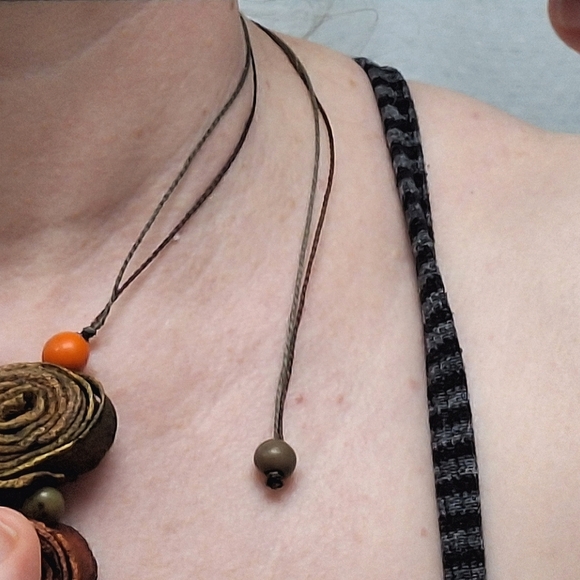 Acai Seed & Orange Peel Necklace - Picture 11 of 11